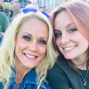 Meet your Posher, Jenn